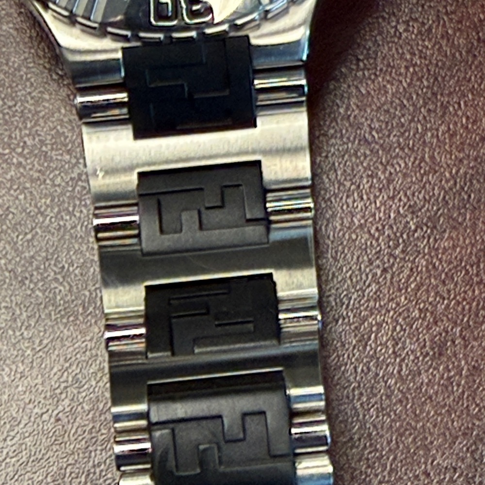 Fendi Men's Silver and Automatic Black Dive Watch Nautical Collection - Picture 6 of 8